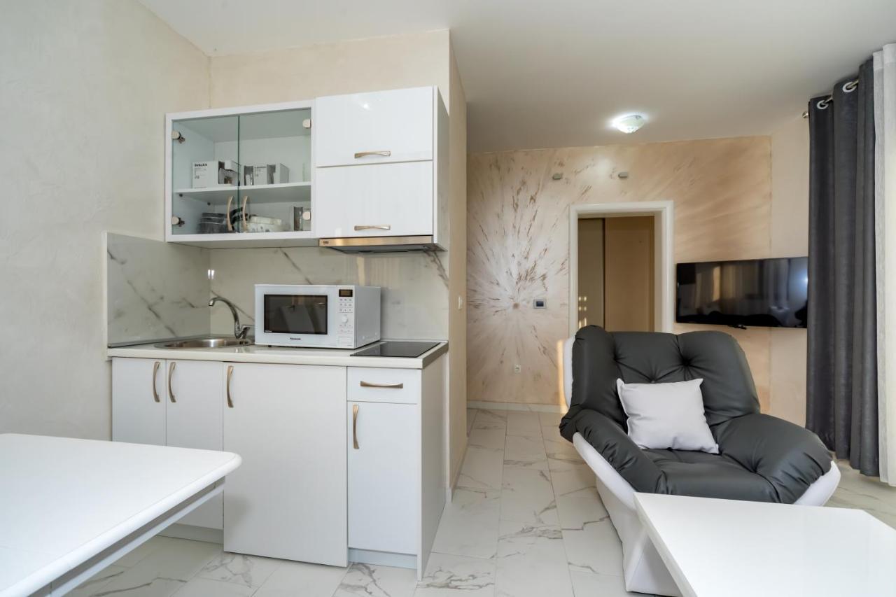 Kaom Lux Apartment Dobra Voda Ngoại thất bức ảnh