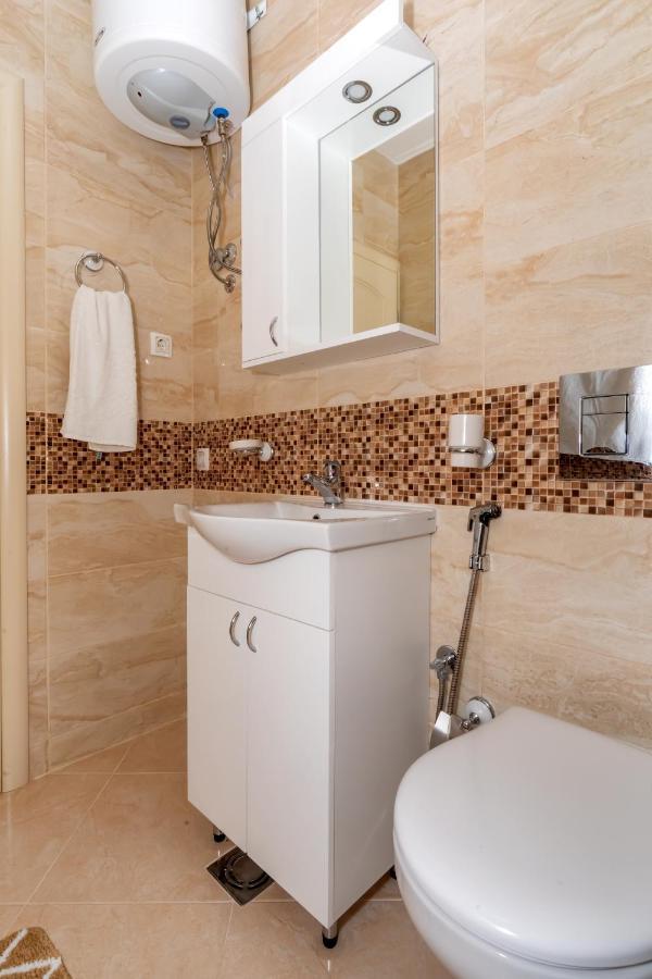 Kaom Lux Apartment Dobra Voda Ngoại thất bức ảnh