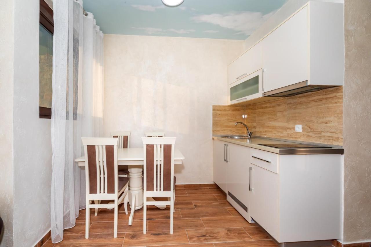 Kaom Lux Apartment Dobra Voda Ngoại thất bức ảnh