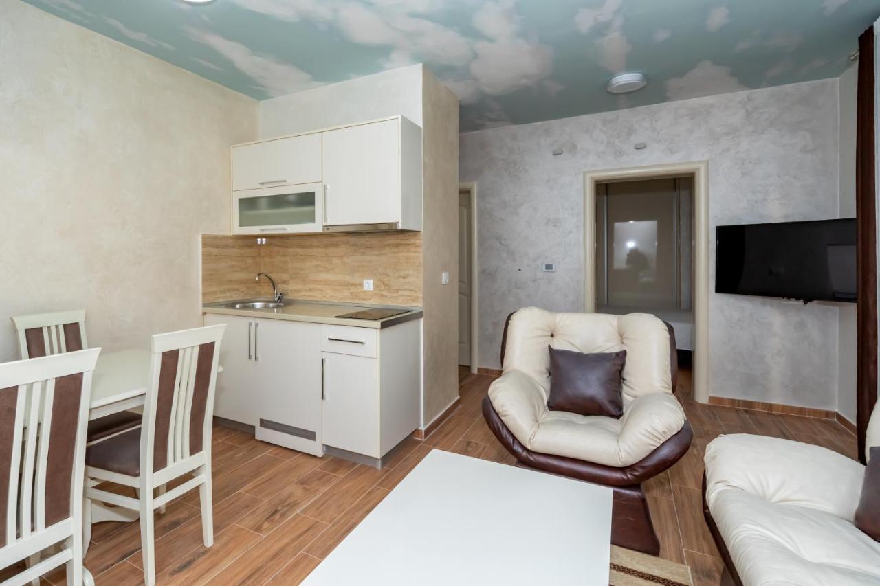 Kaom Lux Apartment Dobra Voda Ngoại thất bức ảnh