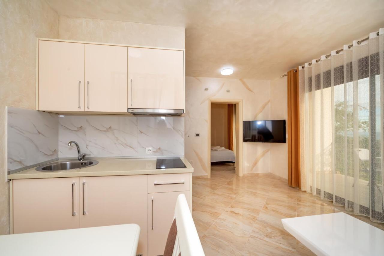 Kaom Lux Apartment Dobra Voda Ngoại thất bức ảnh