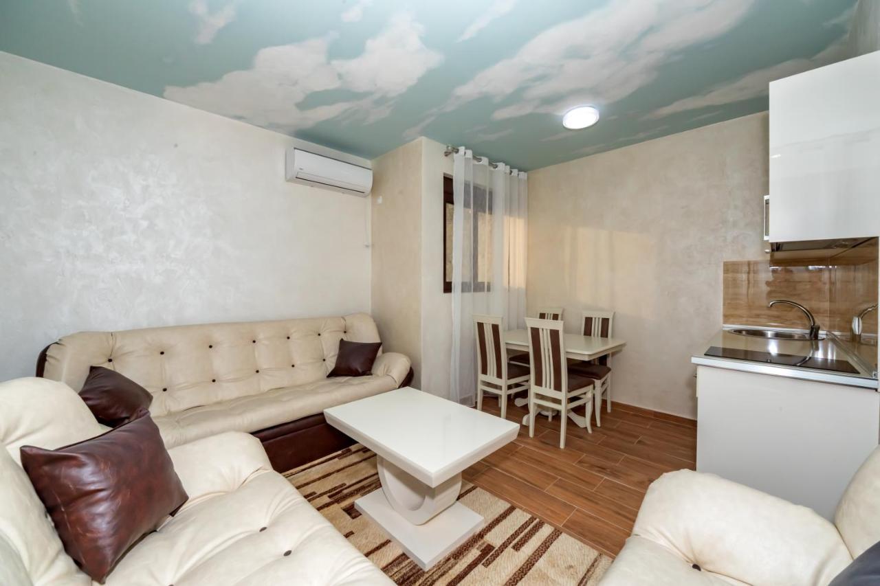 Kaom Lux Apartment Dobra Voda Ngoại thất bức ảnh