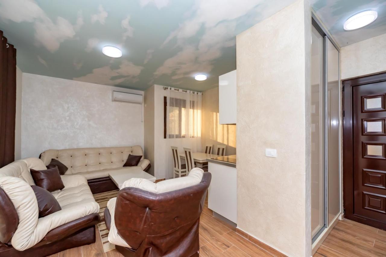 Kaom Lux Apartment Dobra Voda Ngoại thất bức ảnh