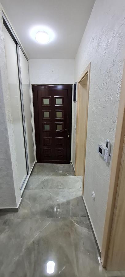 Kaom Lux Apartment Dobra Voda Ngoại thất bức ảnh