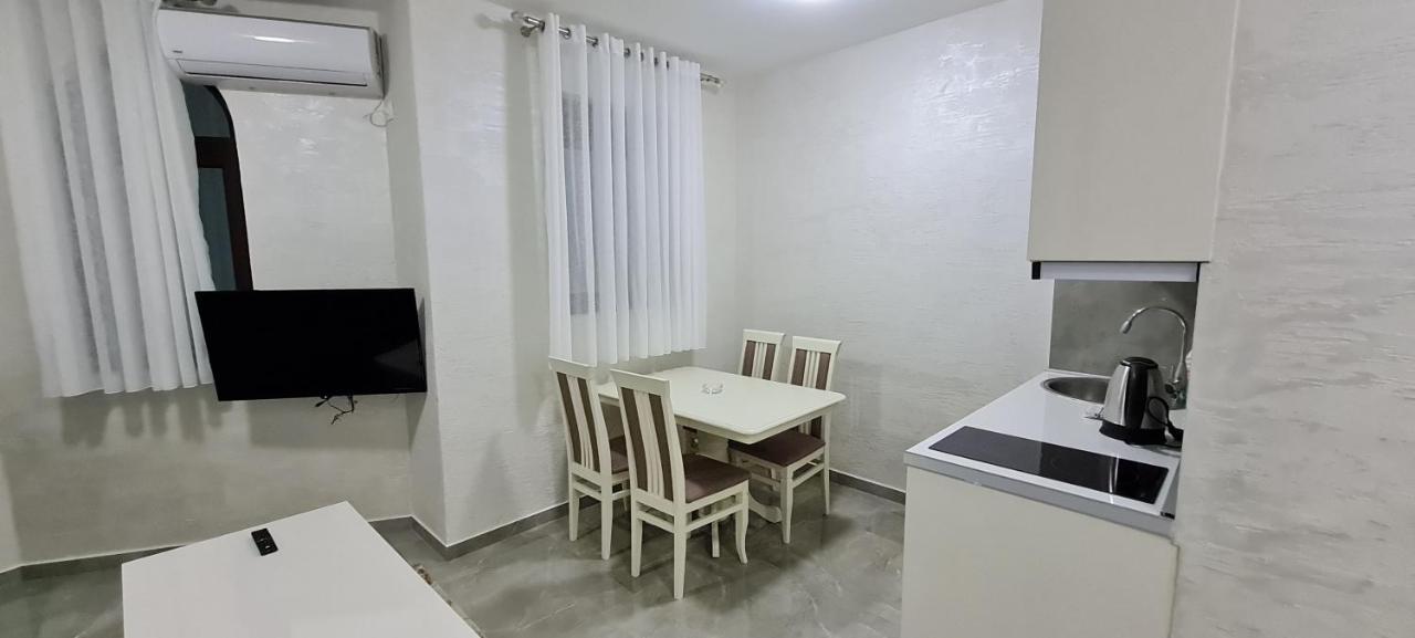 Kaom Lux Apartment Dobra Voda Ngoại thất bức ảnh