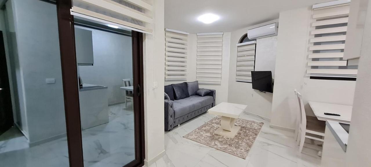 Kaom Lux Apartment Dobra Voda Ngoại thất bức ảnh