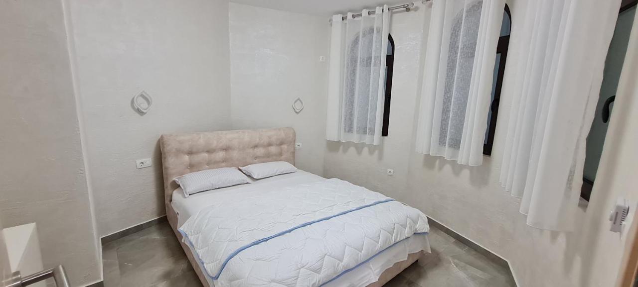 Kaom Lux Apartment Dobra Voda Ngoại thất bức ảnh